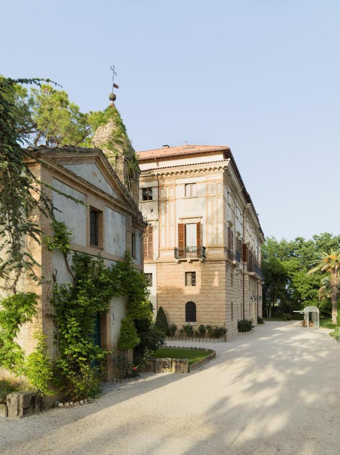 Villa Corallo Sant'Omero Bagian luar foto